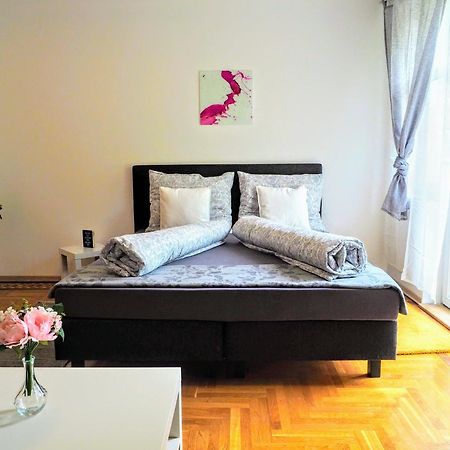 וינה City Villa Schoenbrunn Apartments - Contactless 24H Check-In מראה חיצוני תמונה