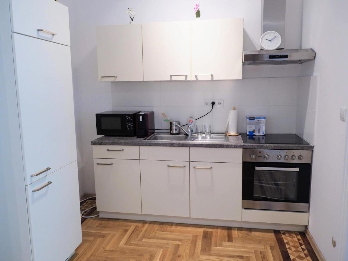 וינה City Villa Schoenbrunn Apartments - Contactless 24H Check-In מראה חיצוני תמונה
